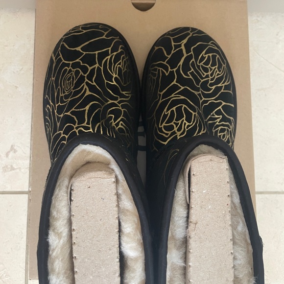 UGG Mini - Picture 5 of 12